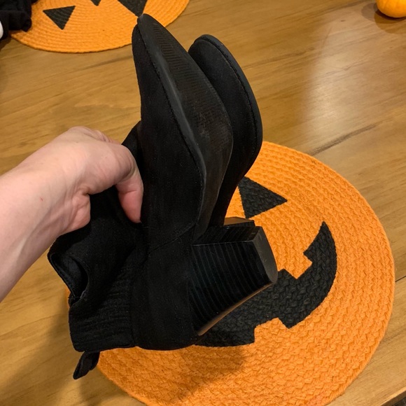 Black suede booties - Picture 6 of 7